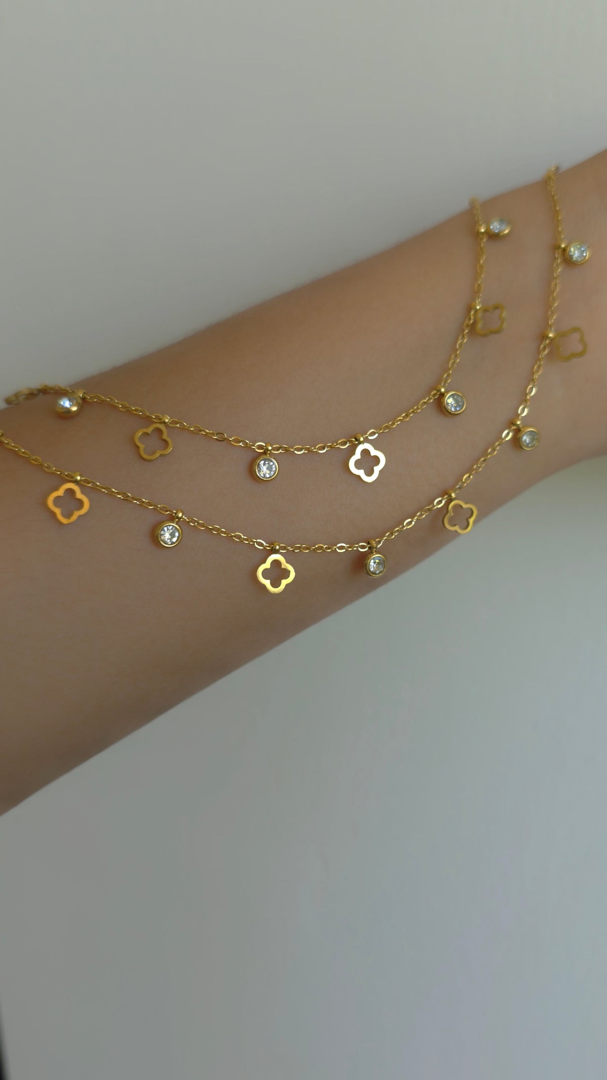 Clover with stone Glow Anklet ( Pair )