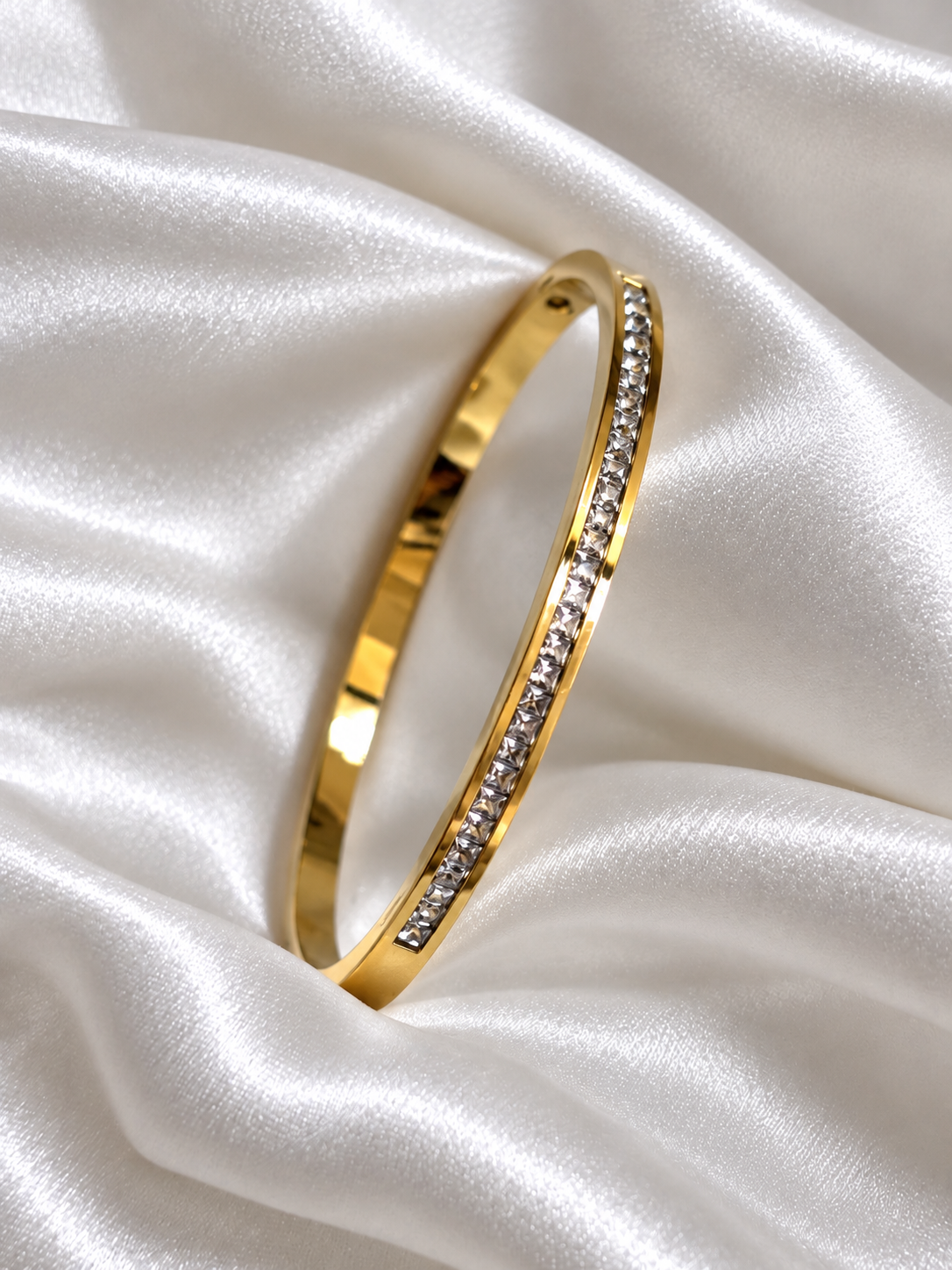 Crystal Line Kada