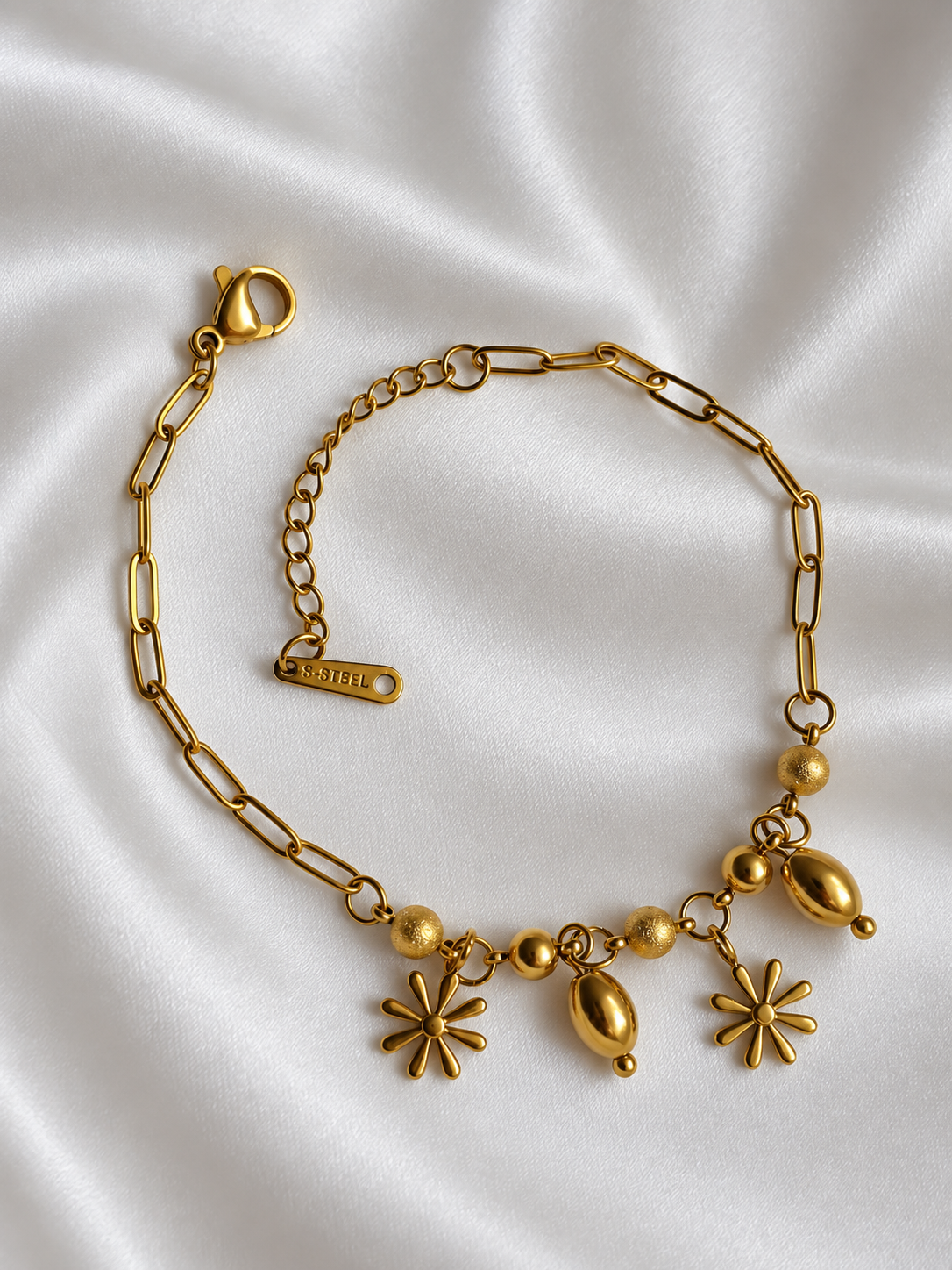 🌸 Bloom & Bead Bracelet