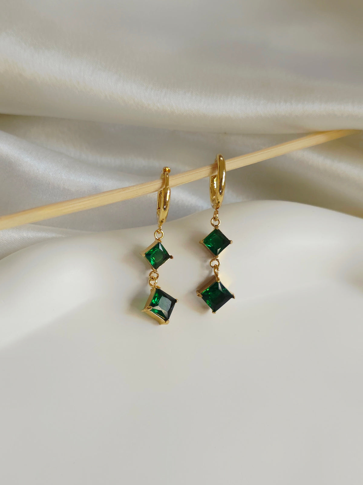 Emerald Duo hoop Earring