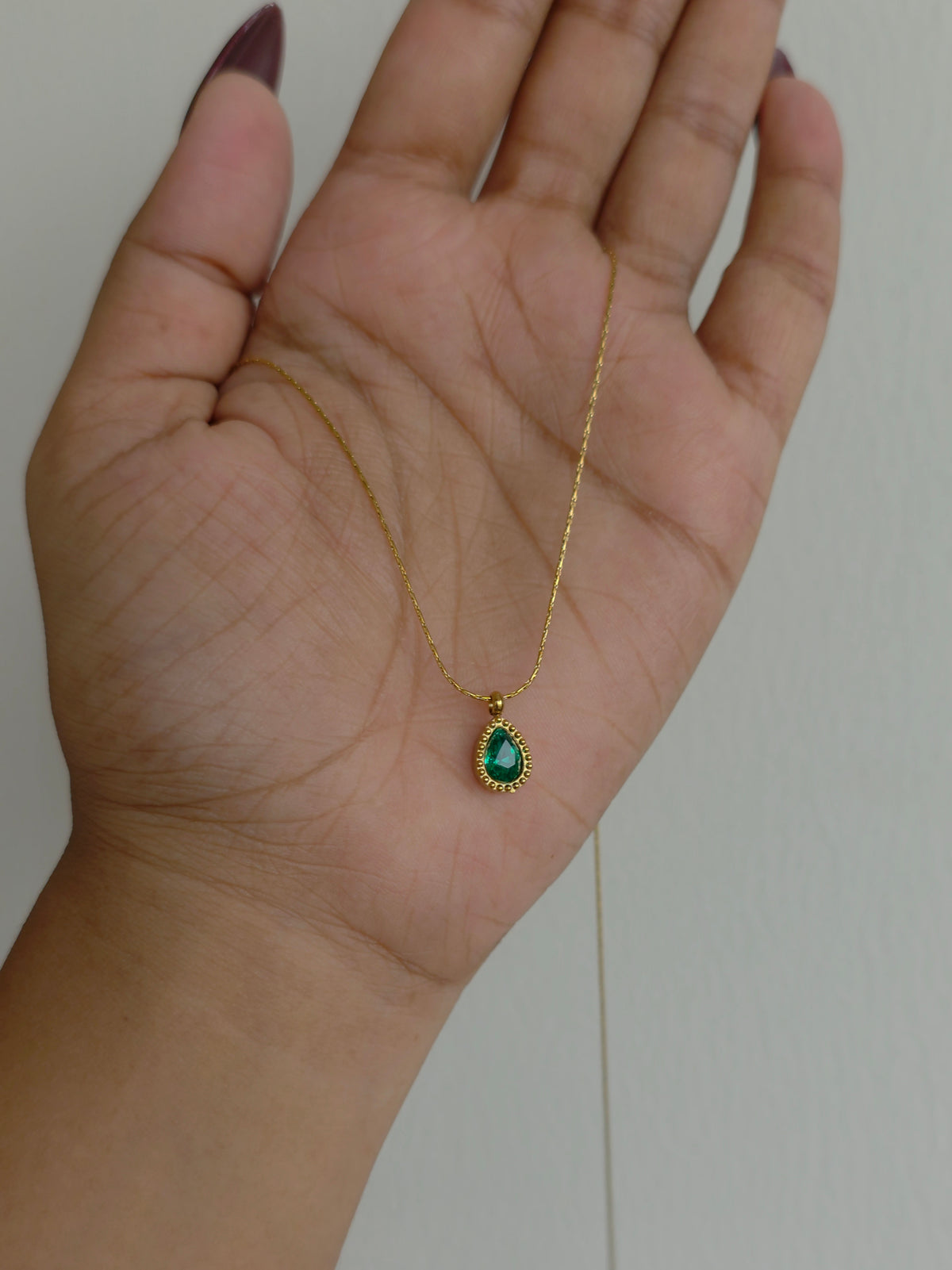 Pine Teardrop Neckchain
