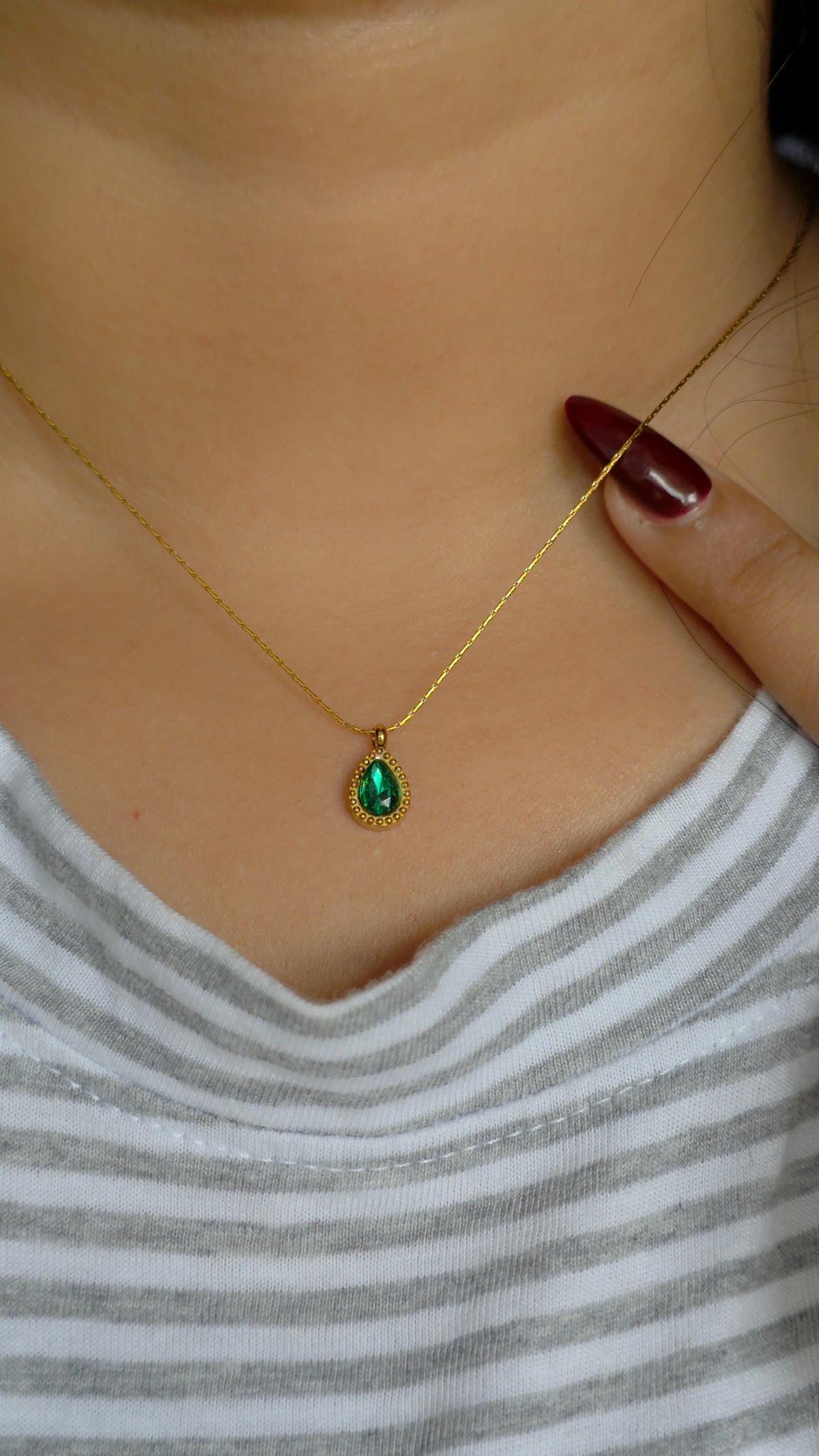 Pine Teardrop Neckchain