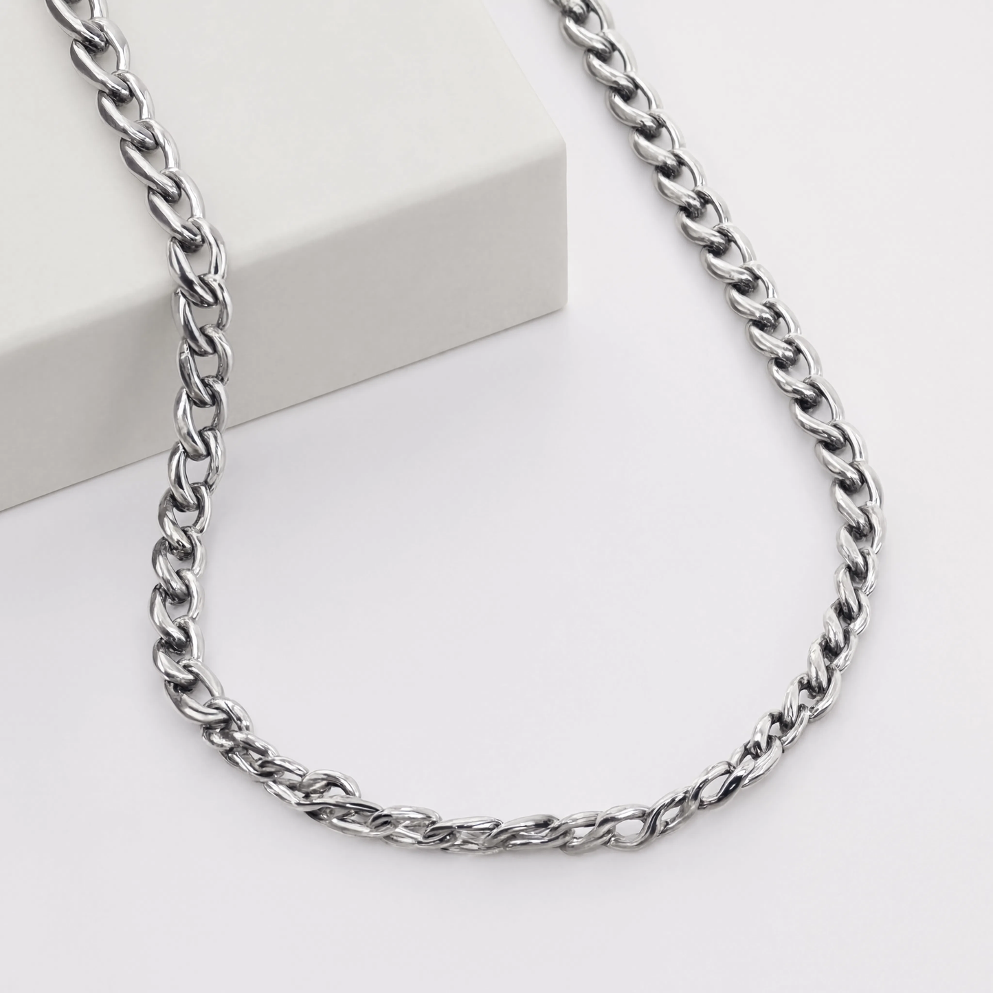 Unisex Classic Chain