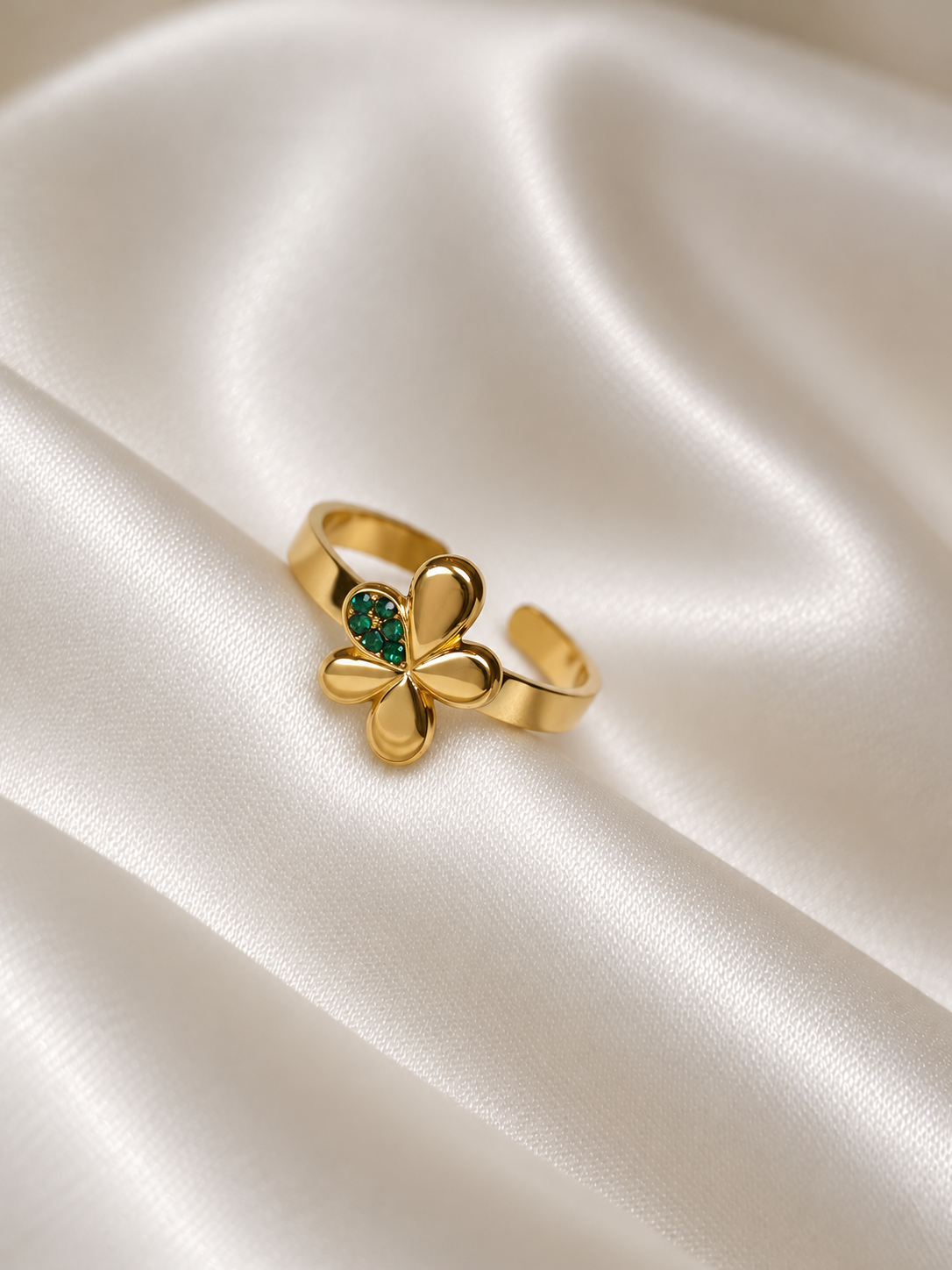 The Emerald Flora Cuff Ring ( Adjustable )