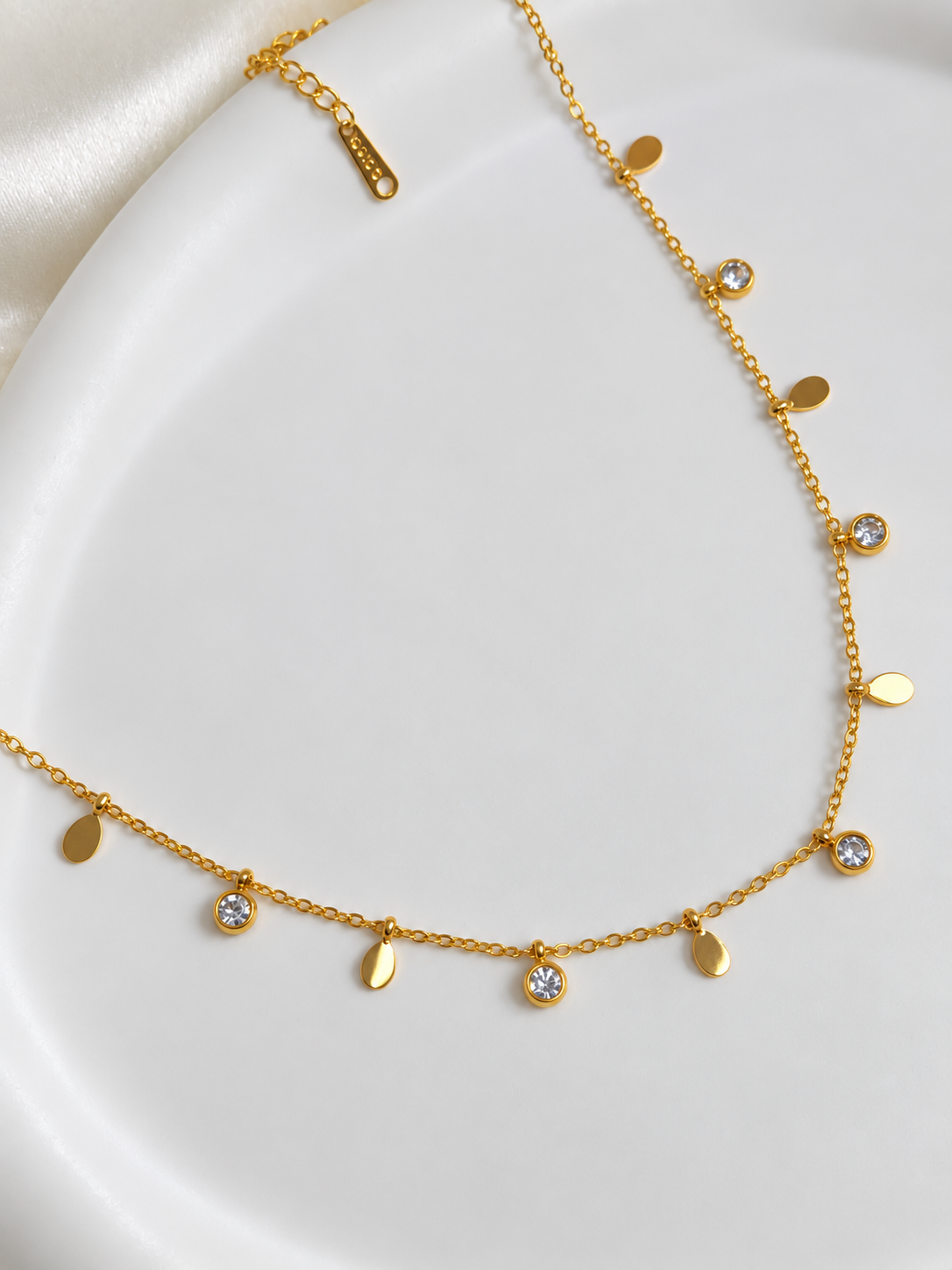 Drop and Sparkle Neckchain