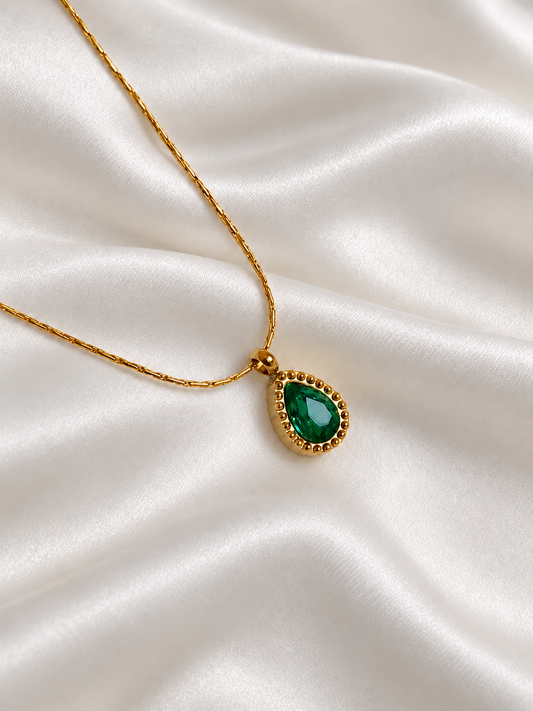 Pine Teardrop Neckchain