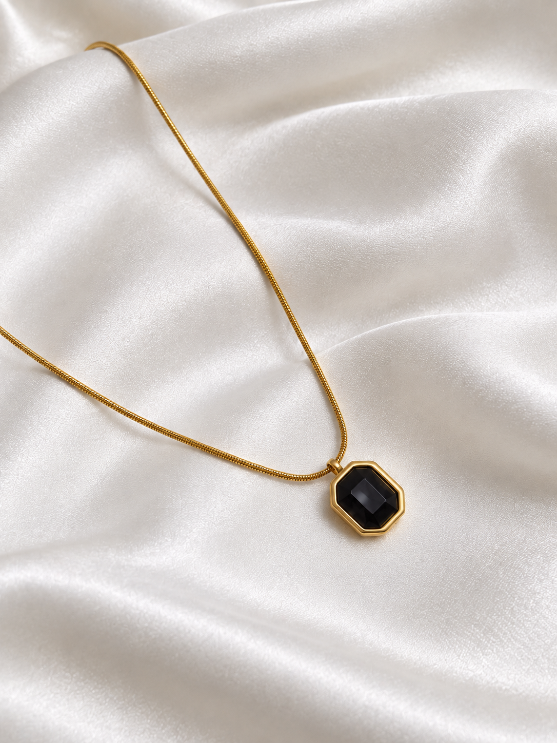 Black Stone Neck Chain