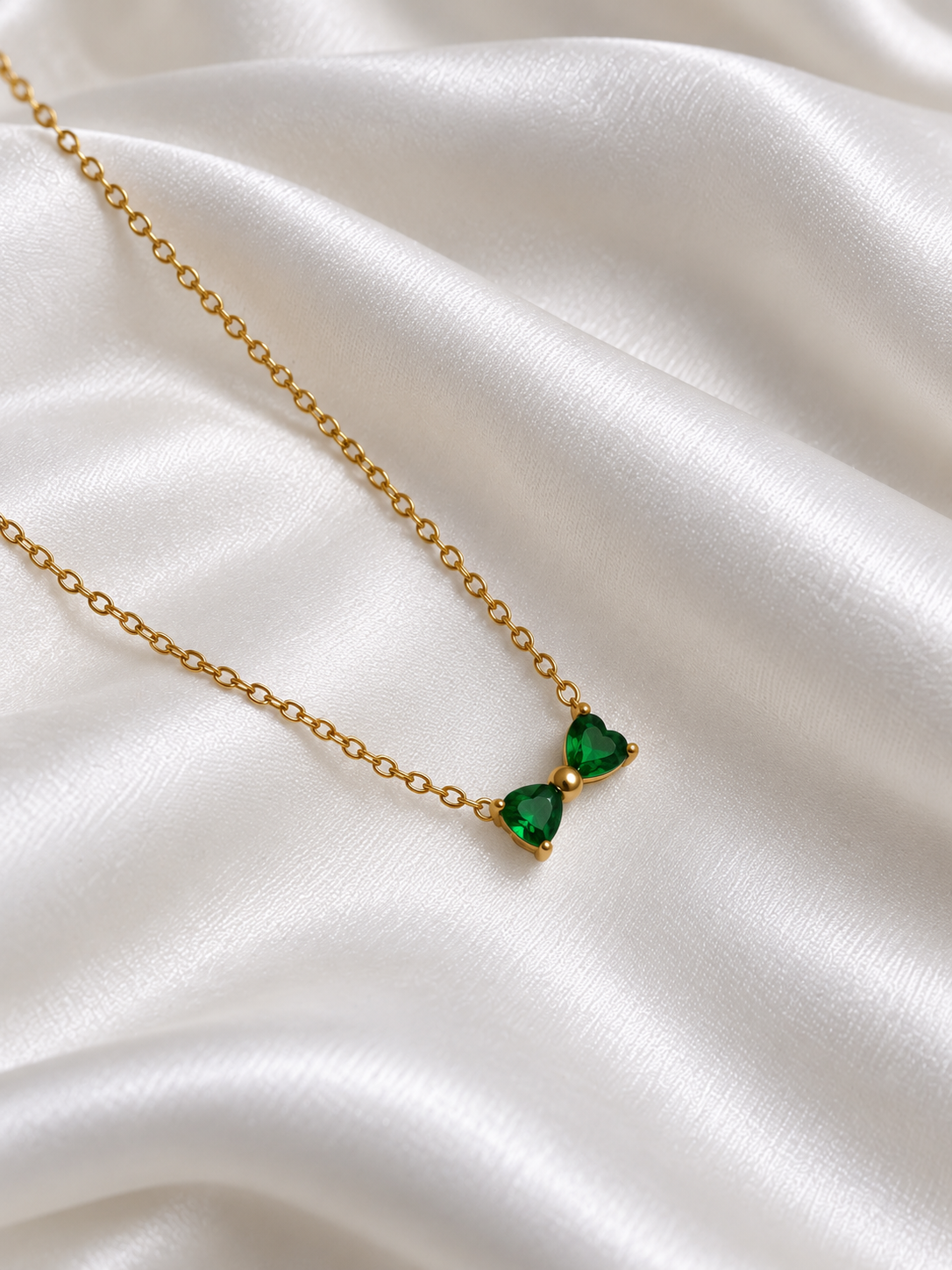 Green Bow Neckchain