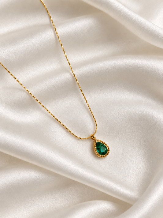 Pine Teardrop Neckchain