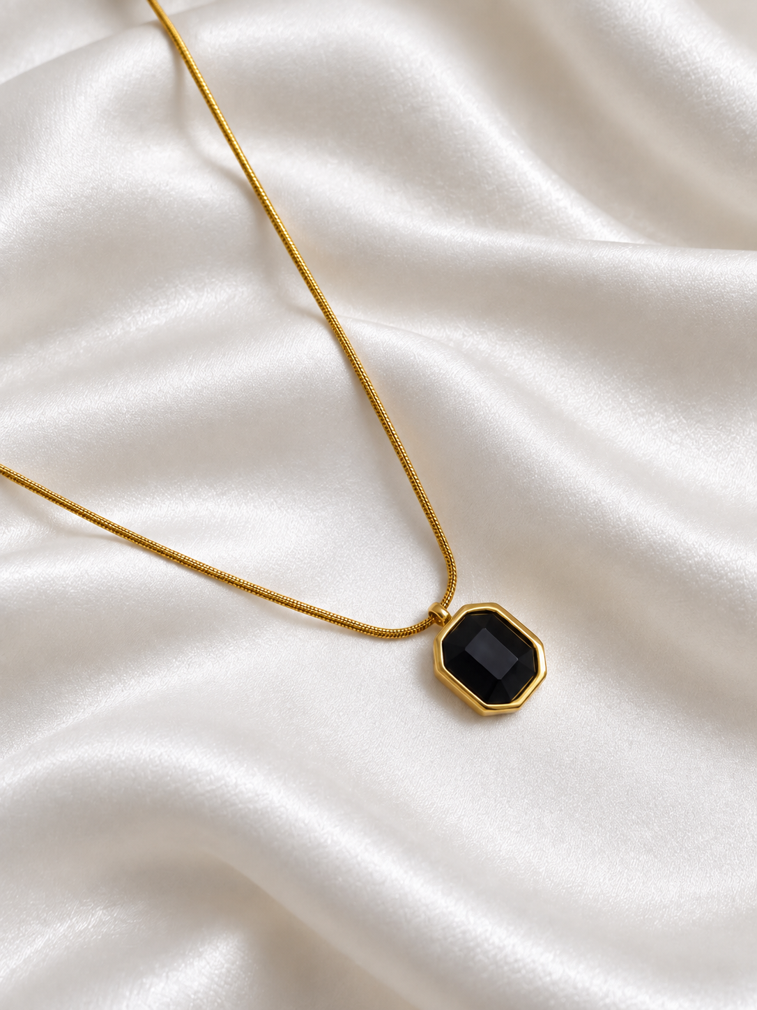 Black Stone Neck Chain